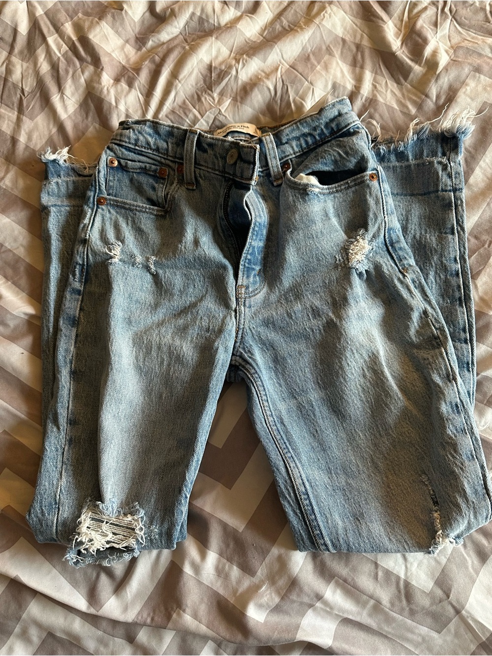 Light Wash Abercrombie & Fitch Distressed Jeans